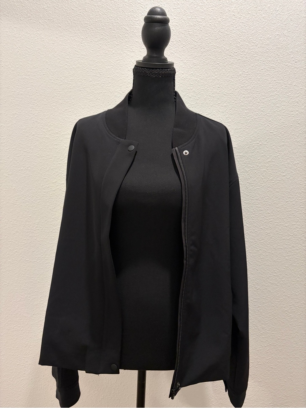 Athleta Endless Bomber Jacket Black Size L